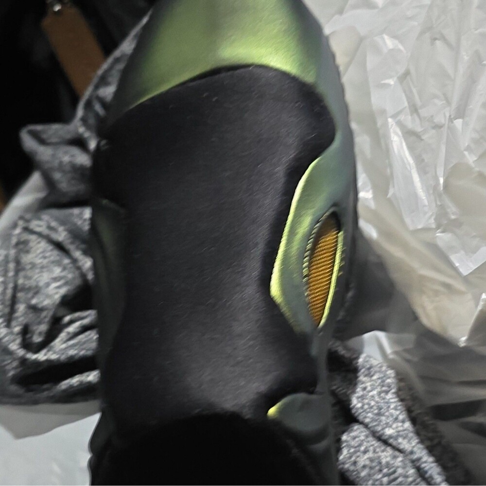 Nike Air Clogposite Men’s Athletic Sneakers Green/Black Solid Pre-Owned